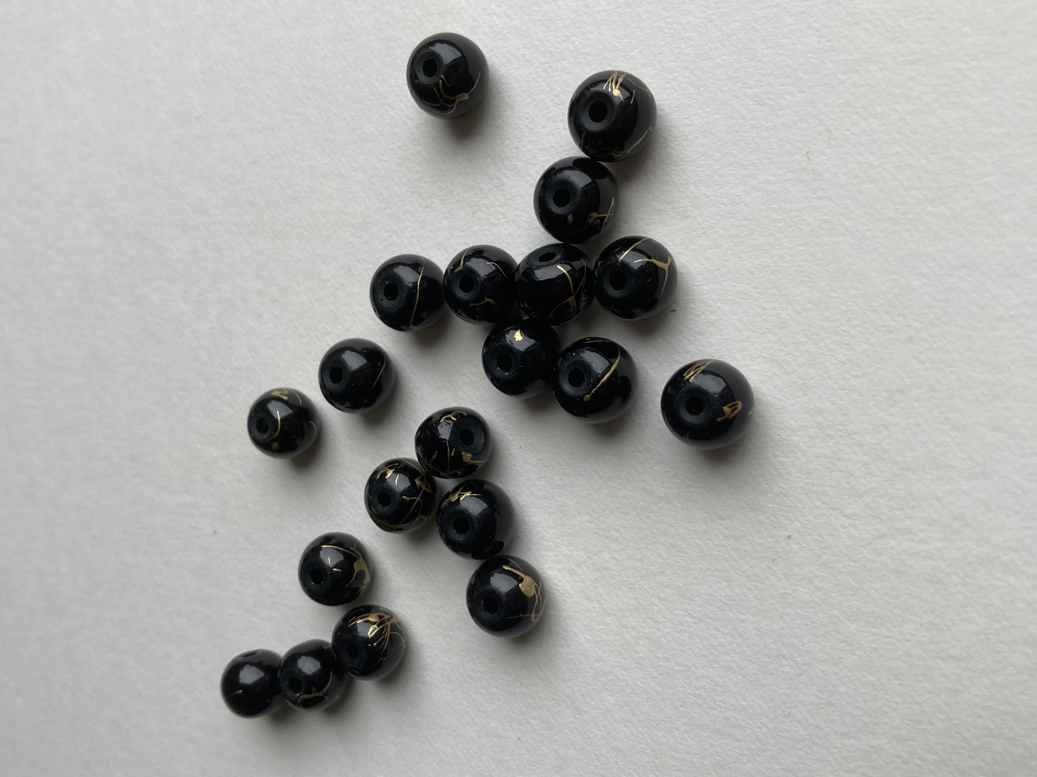 Glass Black with Gold Drawbench Design 8mm Beads